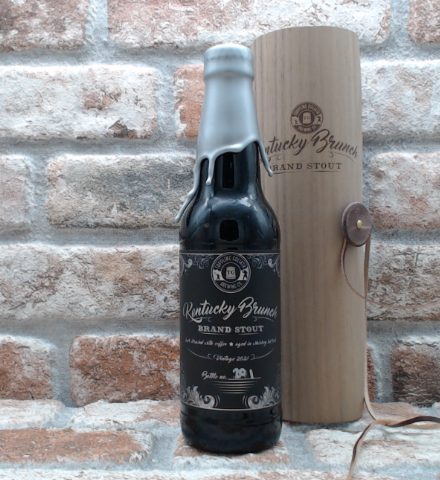 Kentucky Brunch Brand Stout KBBS met koker 2021
