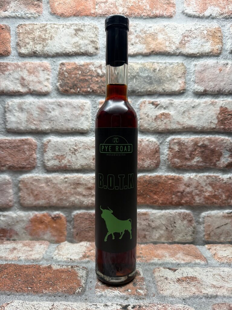 Pye Road Meadworks Blood of the Knights Medebier