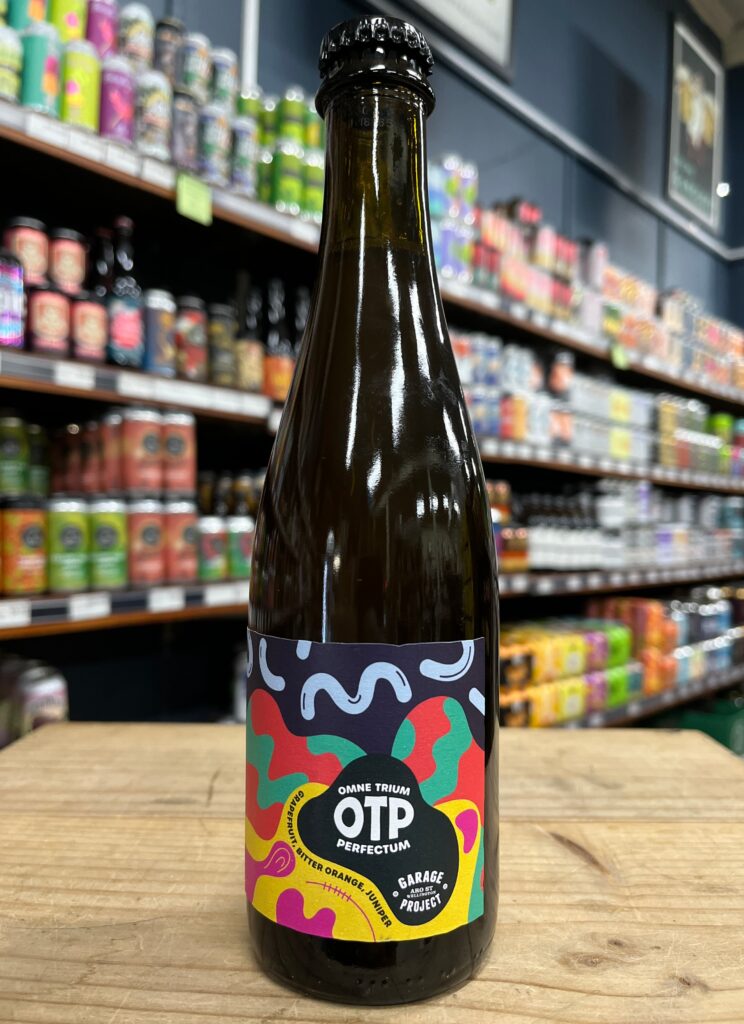 Omne Trium Perfectum: Grapefruit, Bitter Orange, Juniper