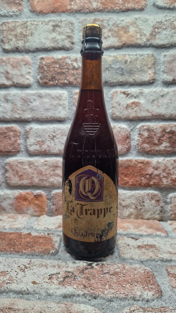 La Trappe Quadrupel 2017 beschadigd label
