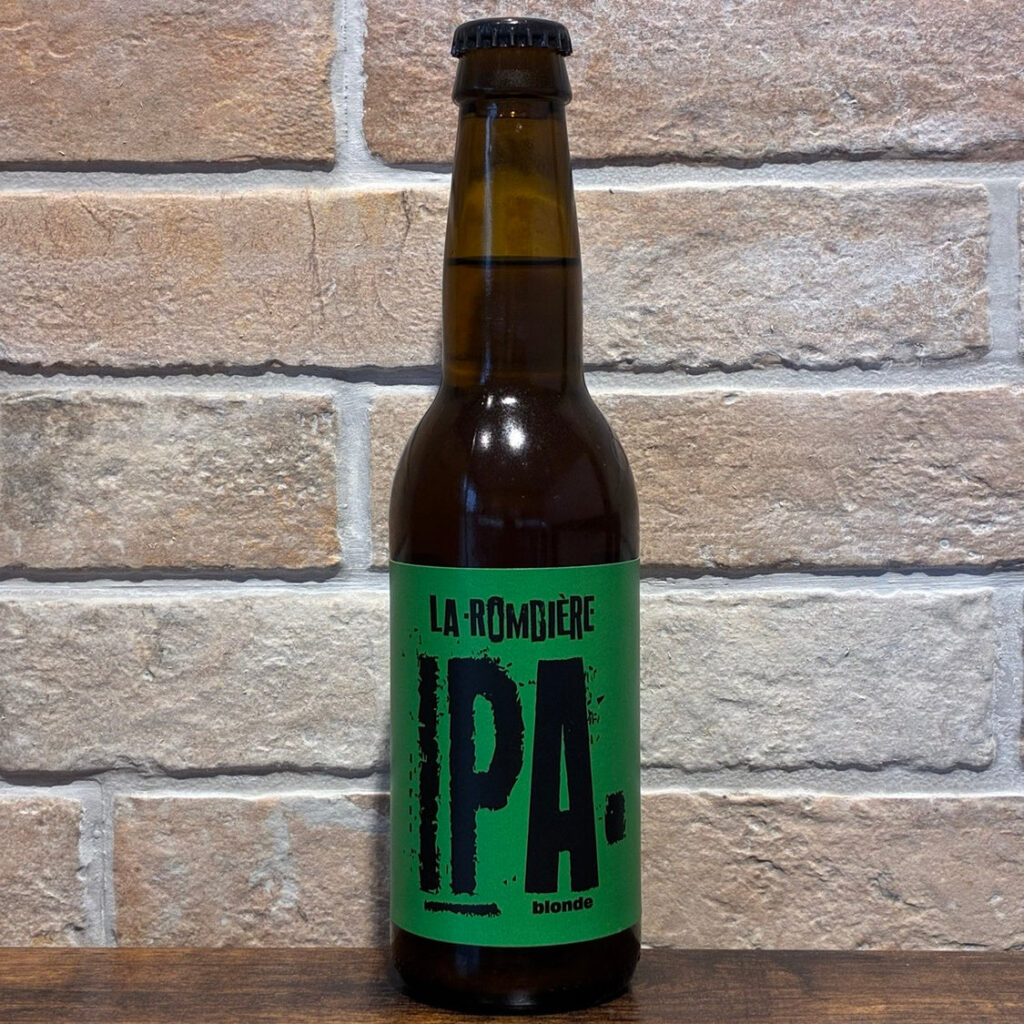 4,3%